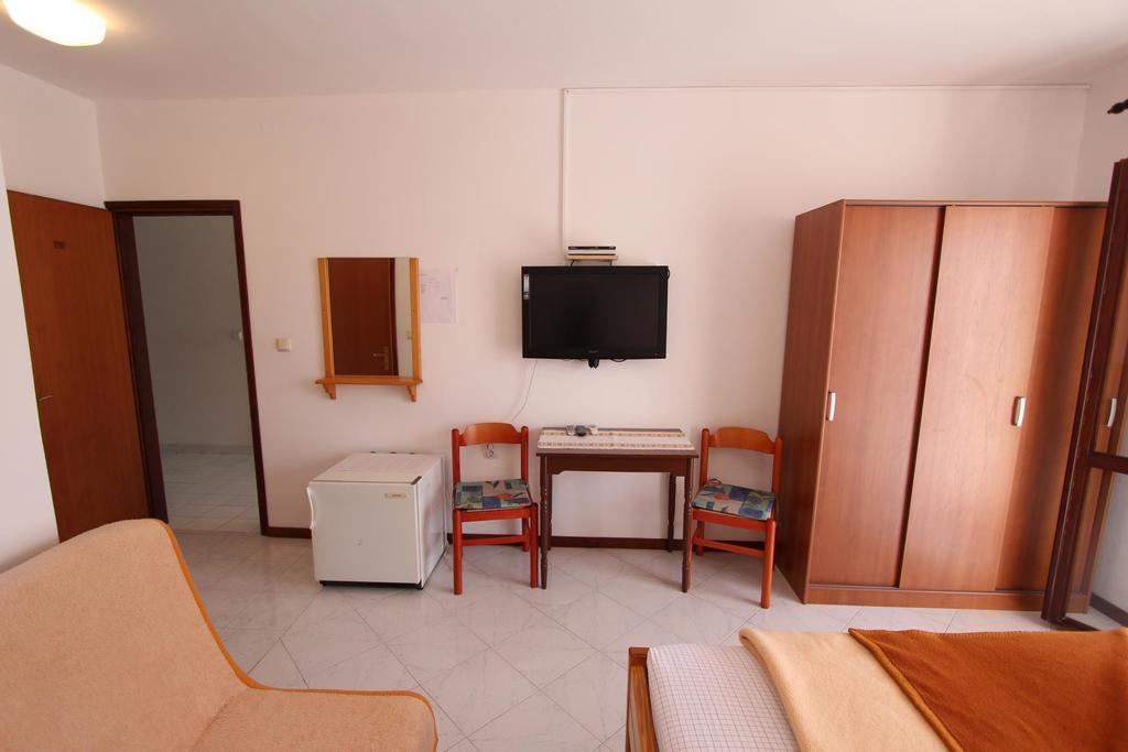 רוביני Room And Apartments Mariza חדר תמונה