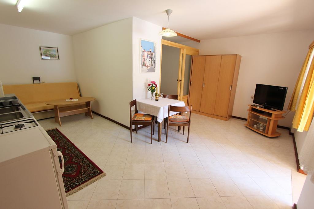 רוביני Room And Apartments Mariza חדר תמונה